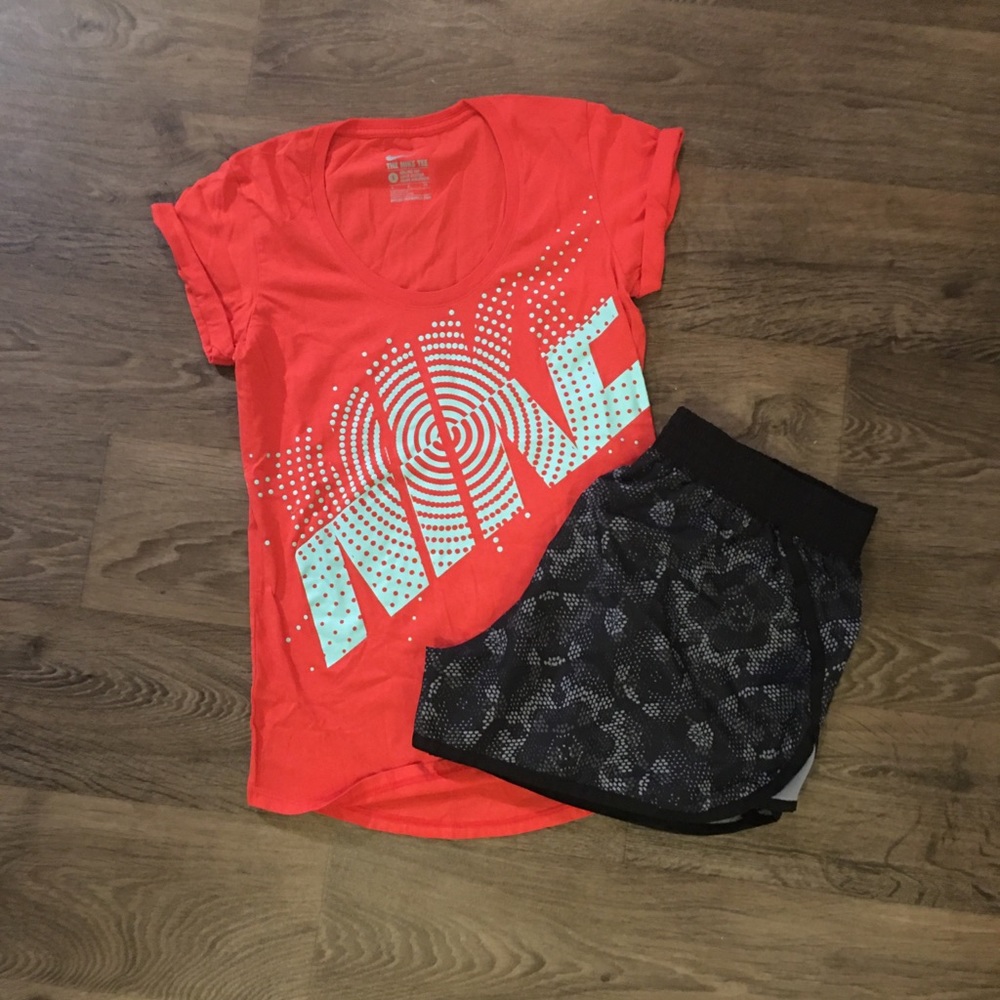 New nike tee